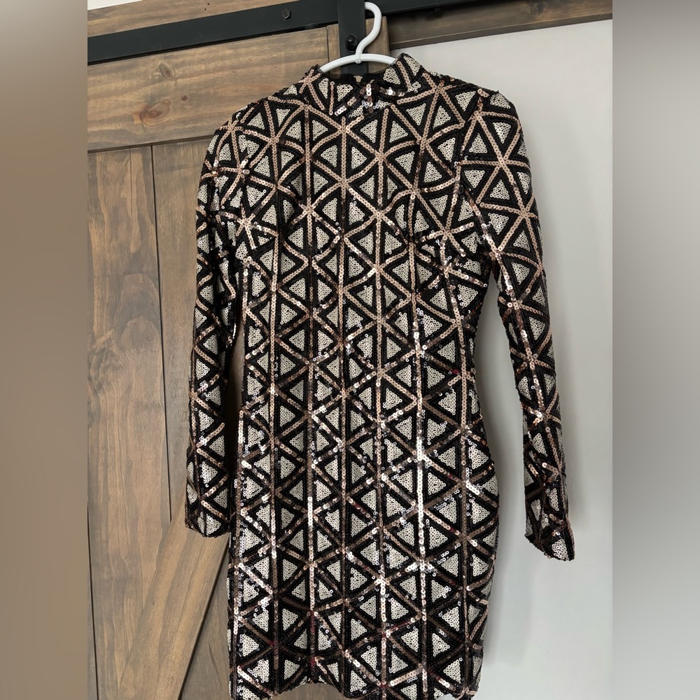 Lulus sequin long sleeve cocktail dress